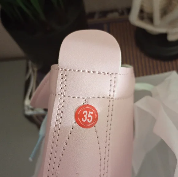 Roller Skates With Lights For Girls💖 - Picture 2 of 7